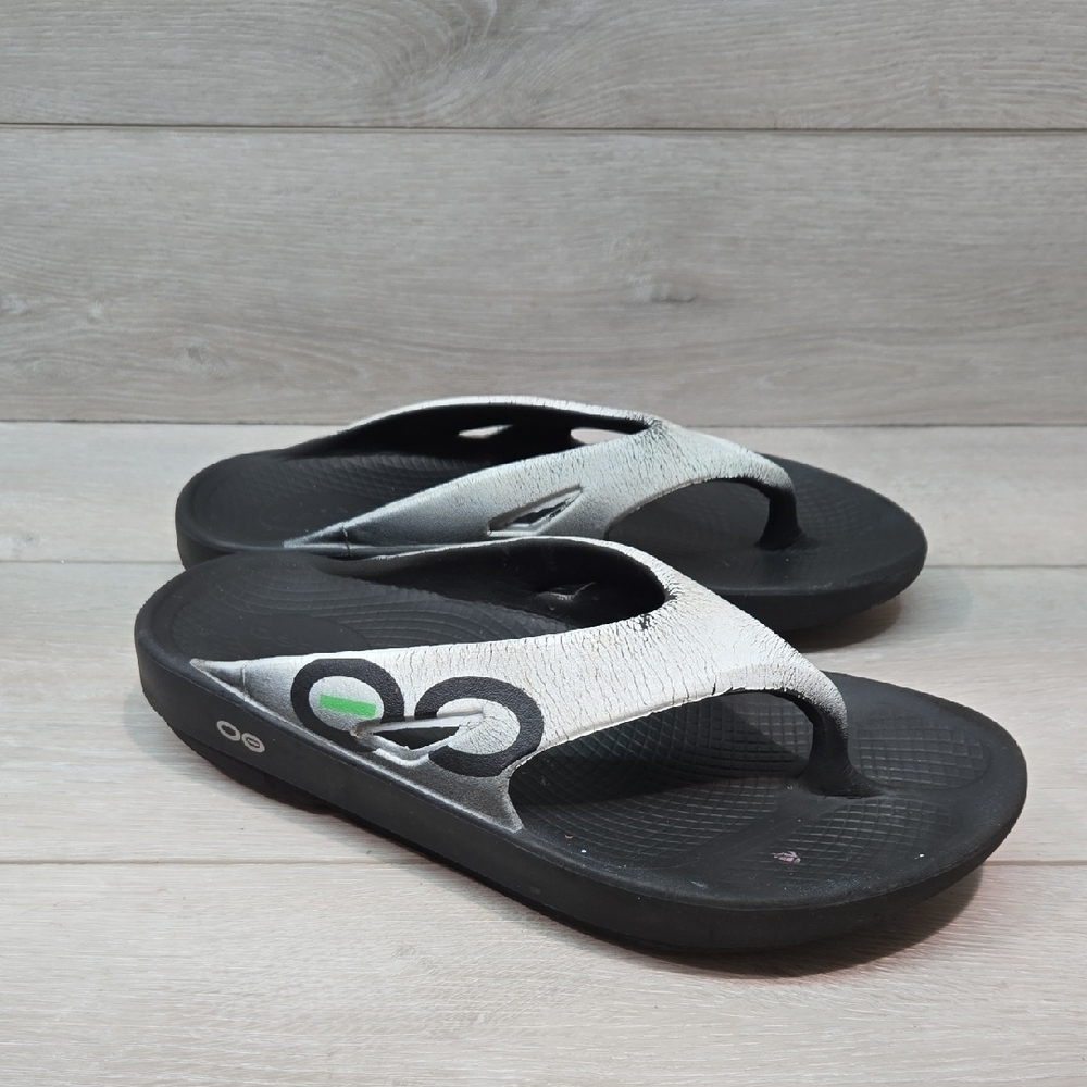 Oofos Women Thong Sandals Shoes Sz 10